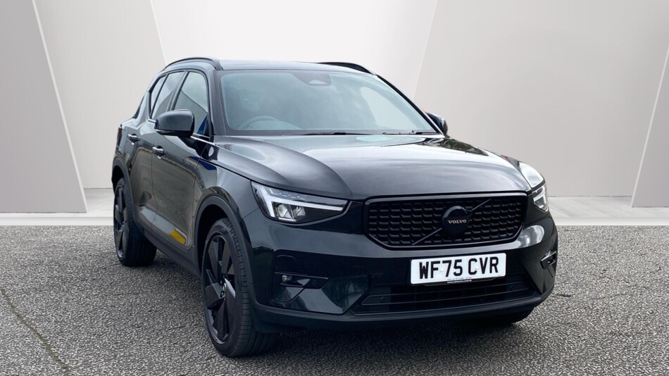Volvo XC40 2.0 B3P Plus Black Edition 5dr Auto Petrol Estate